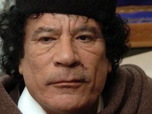 أوامر دولية بإعتقال الزعيم القذافي بتهم ارتكاب جرائم ضد الانسانية
