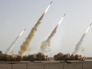 قوات القذافي اطلقت ثلاثة صواريخ من نوع سكود من سرت صوب مدينة مصراتة 