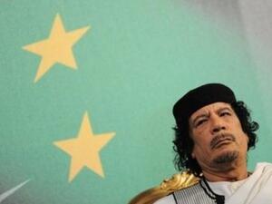 الزعيم الليبي معمر القذافي