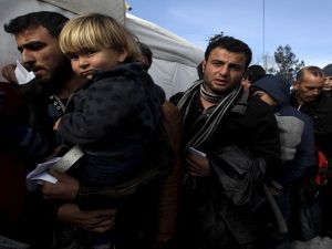 نحو 200 ألف لاجئ يحتشدون حاليا عند السواحل الليبية