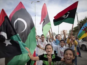 سيتعين على المؤسسات الحصول على موافقة حكومة الوفاق الوطني على نفقاتها.
