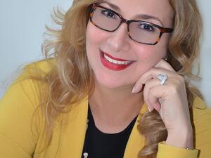 الكاتبة فاتحة مرشيد