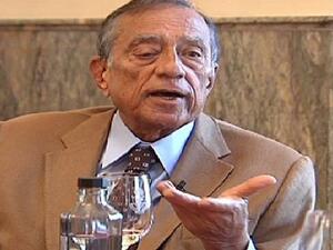 رجل الأعمال المصري المقيم حاليا في أسبانيا حسين سالم