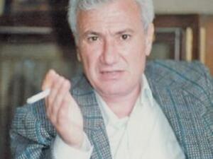 رحيل الشاعر وعالم اللسانيات اللبناني عادل فاخوري