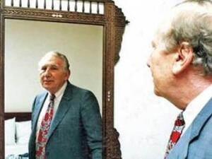 الشاعر السوري الراحل نزار قباني