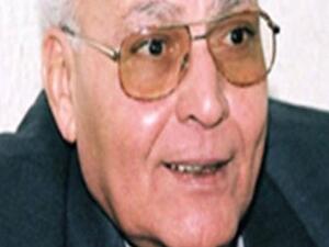 الاديب عبدالغفار مكاوي