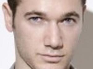 ضجة إعلامية حول كتاب "من كل قلبي" لأبن عم الرئيس بشار الأسد