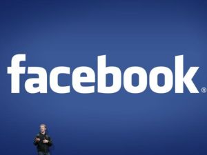 إن الرجلين قد نشرا صورا تجسد النبي عاريا على موقع التواصل الاجتماعي الفيسبوك