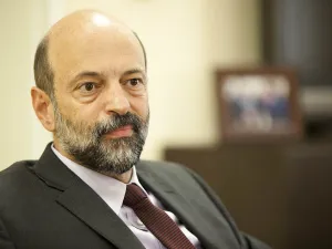 PM Omar Razzaz (Twitter)