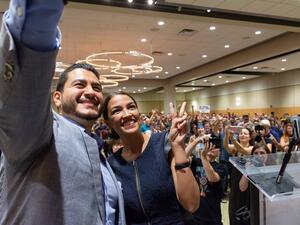 Abdul Sayed, the first Egyptian-American Muslim to run as governor for Michigan in 2018 with Alexandria Ocasio-Cortez. (@AbdulElSayed/Twitter)
