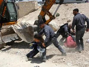 Israel says West Bank village Khan al-Ahmar was built without a permit and plans to demolish it (Twitter)