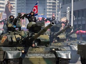 Military parade in N.Korea (Twitter)