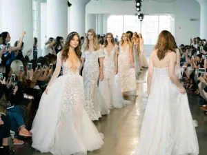 مجموعة Berta لفساتين الزفاف 2018 (http://www.berta.com)