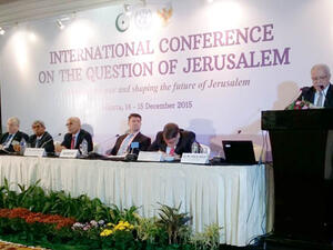 طالب مدني بأن يتحمل المجتمع الدولي مسؤولياتها بتوفير الحماية الدولية للشعب الفلسطيني