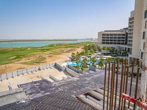 Aldar’s flagship golf and waterfront development, construction at all 652 villas launched to date are in various stages of completion while infrastructure works including irrigation, gas, potable water pipes, are making good progress.