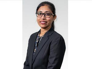 ميلاني فرنانديز, مدير محفظة أول