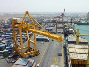 View of the Red Sea port of Hodeida, November 07, 2017 (AFP)