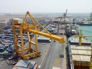 View of the Red Sea port of Hodeida, November 07, 2017 (AFP)