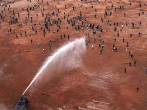 الشرطة المغربية تفرق المحتجين/أ.ف.ب