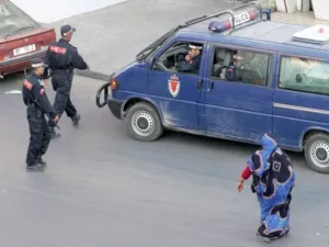 المحتجون المغاربة يطالبون بالحد من سلطات الملك