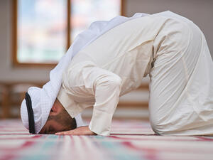 دعاء اليوم الثامن والعشرين من شهر رمضان