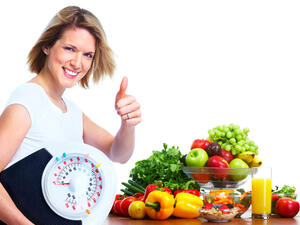 عليك تناول الخضراوات الطازجة والفاكهة فى نظامك الغذائي يومياً