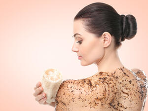 لا ينبغي استخدام أي من مقشرات الجسم لأكثر من مرتين خلال الإسبوع