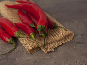 الفلفل الأحمر تلعب دوراً في الآليات الخلوية والجزيئية التي تمنع السمنة
