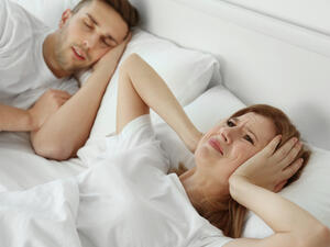 غالباً يكون الشخير مرتبطاً بالوزن الزائد

