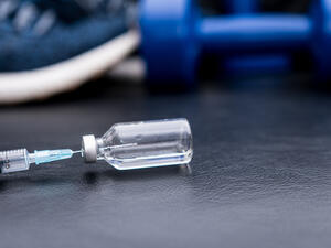 من أعراض نقص مخزون الحديد في الجسم الإصابة بالتهاب في المعدة 