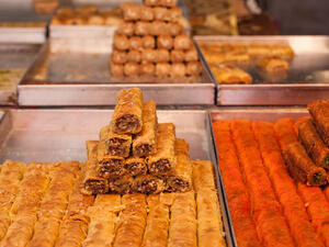 لا أحد يستطيع أن يستغني عن السكر في عصرنا الحالي