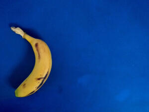 الموز ذو البقع السوداء يحتوي على مضادات الحموضة الطبيعية