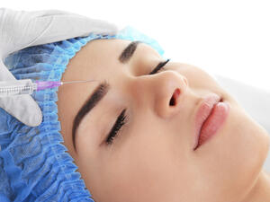 يعتقد الأطباء الأميركيين أن مادة البوتوكس قادرة على علاج حالة الاكتئاب