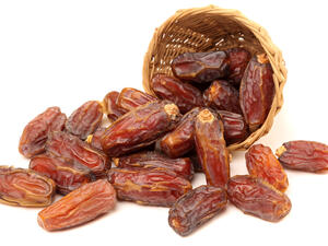 للتمر دور مهم في الدعم التغذوي لنمو العضلات
