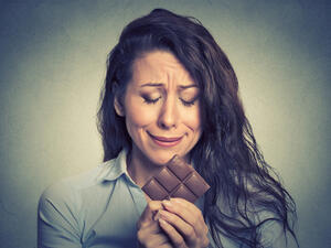 تعمل السكريات على الشعور بالانتفاخ وكبر حجم البطن

