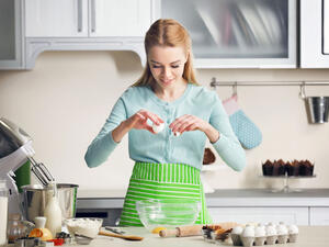 يحتوي البيض على مستويات عالية من الحديد الذي يحمل الأكسجين إلى الدم
 يحتوي البيض على مستويات عالية من الحديد الذي يحمل الأكسجين إلى الدم