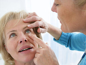 الرؤية المهتزة غير الواضحة علامة واضحة على الإصابة بمرض السكري