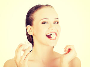 يحتوى الثوم على مضاد حيوى طبيعى يعمل على تنقية الدم بكفاءة

