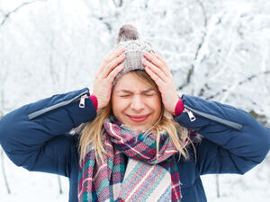 إهمال تدفئة الرأس في الشتاء يؤدي إلى تقلص في الأوعية الدموية

