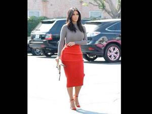 على الرغم من أن موضة ثقب الأظافر ليست جديدة إلا أنها تلقى شعبية كبيرة 