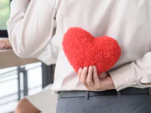 الحُبّ هو شعور بالانجذاب والإعجاب نحو شخص ما أو شيء ما