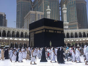 لا تختلف العمرة في رمضان من حيث كيفية أدائها عن العمرة في الشهور الأخرى