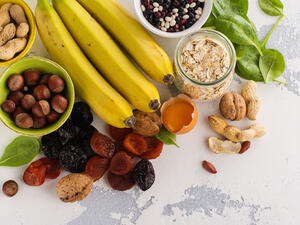 يعتبر البوتاسيوم من العناصر الغذائية التي يجب أن تتوافر في جسم الإنسان
