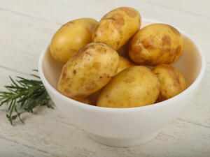 تحتوي البطاطس على الحديد والفسفور والزنك والكالسيوم