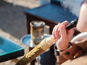 الإمتناع عن شرب الدخان والأرجيلة