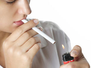 التدخين يمكن أن تزيد من خطر الإصابة بالسرطان خاصةً النساء