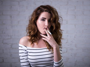 النساء المدخنات ممكن أن تتعرّضنَ لمشاكل في الخصوبة بنسبة 18%

