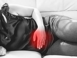 تناول كميات ‫كبيرة من الأطعمة الدسمة تتسبب بحُرقة المعدة