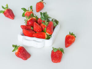 الفروالة إحدى أهم الفواكه ذات الفوائد الصحية والجمالية