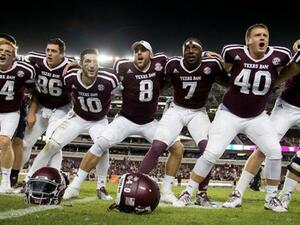 طلاب الجامعات الذين يلعبون كرة القدم الامريكية في خطر اكبر للاصابة بالكسور 